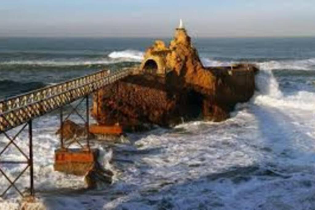 Imperatrice Apartment Biarritz Bagian luar foto